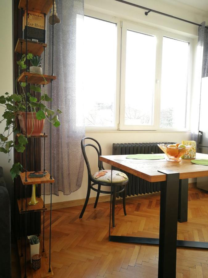 Sunny Downtown Apartment For 4 Sofia Exteriör bild