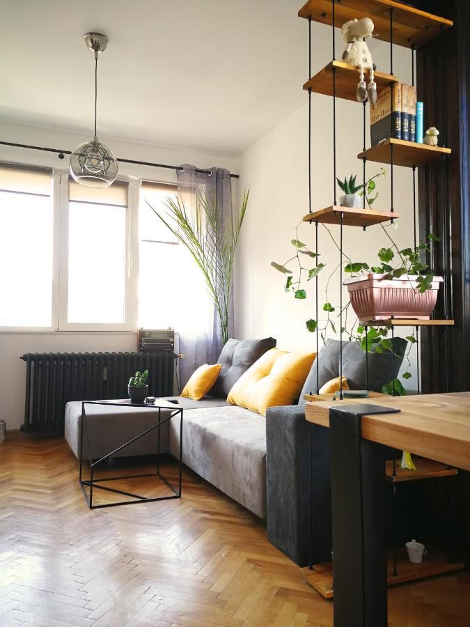 Sunny Downtown Apartment For 4 Sofia Exteriör bild