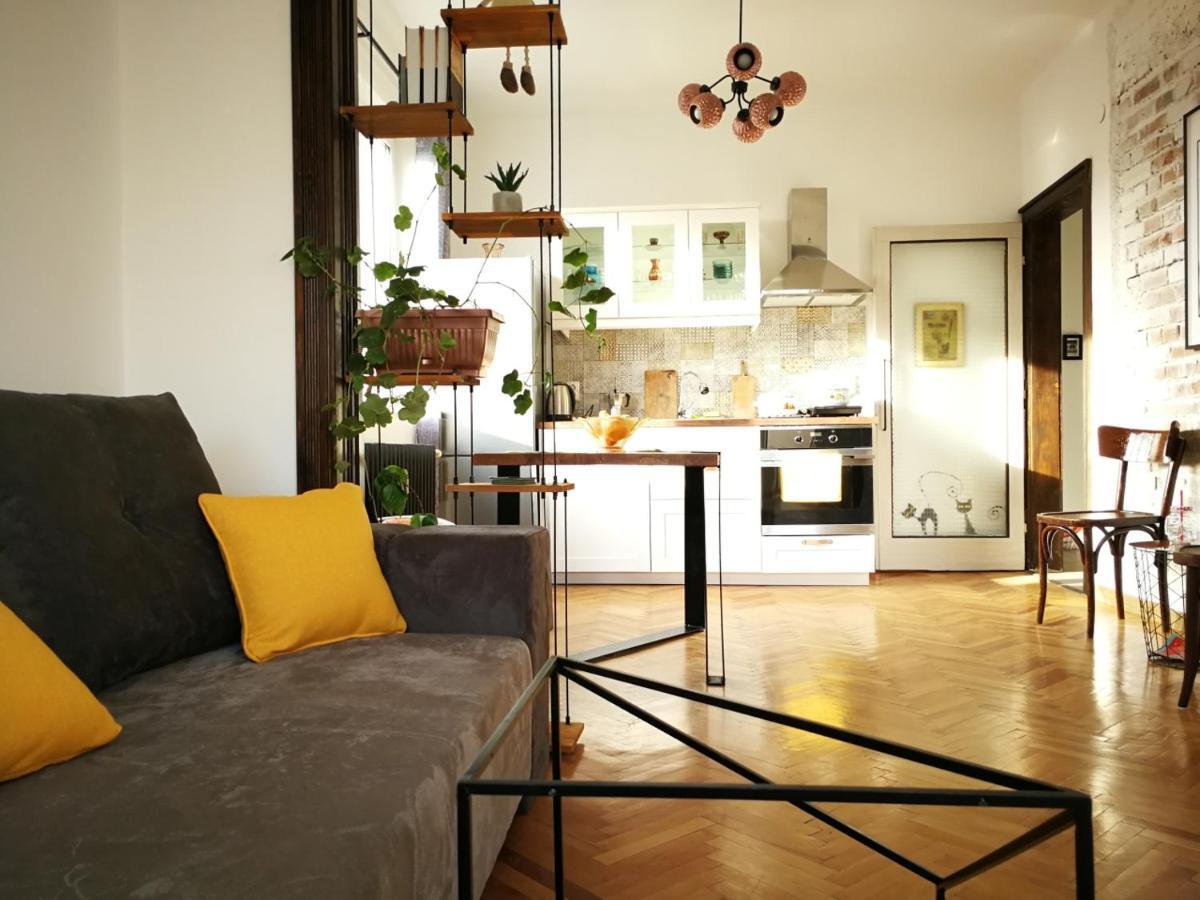 Sunny Downtown Apartment For 4 Sofia Exteriör bild